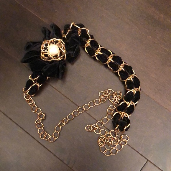FREE Velvet and Chain Belt - Picture 1 of 4
